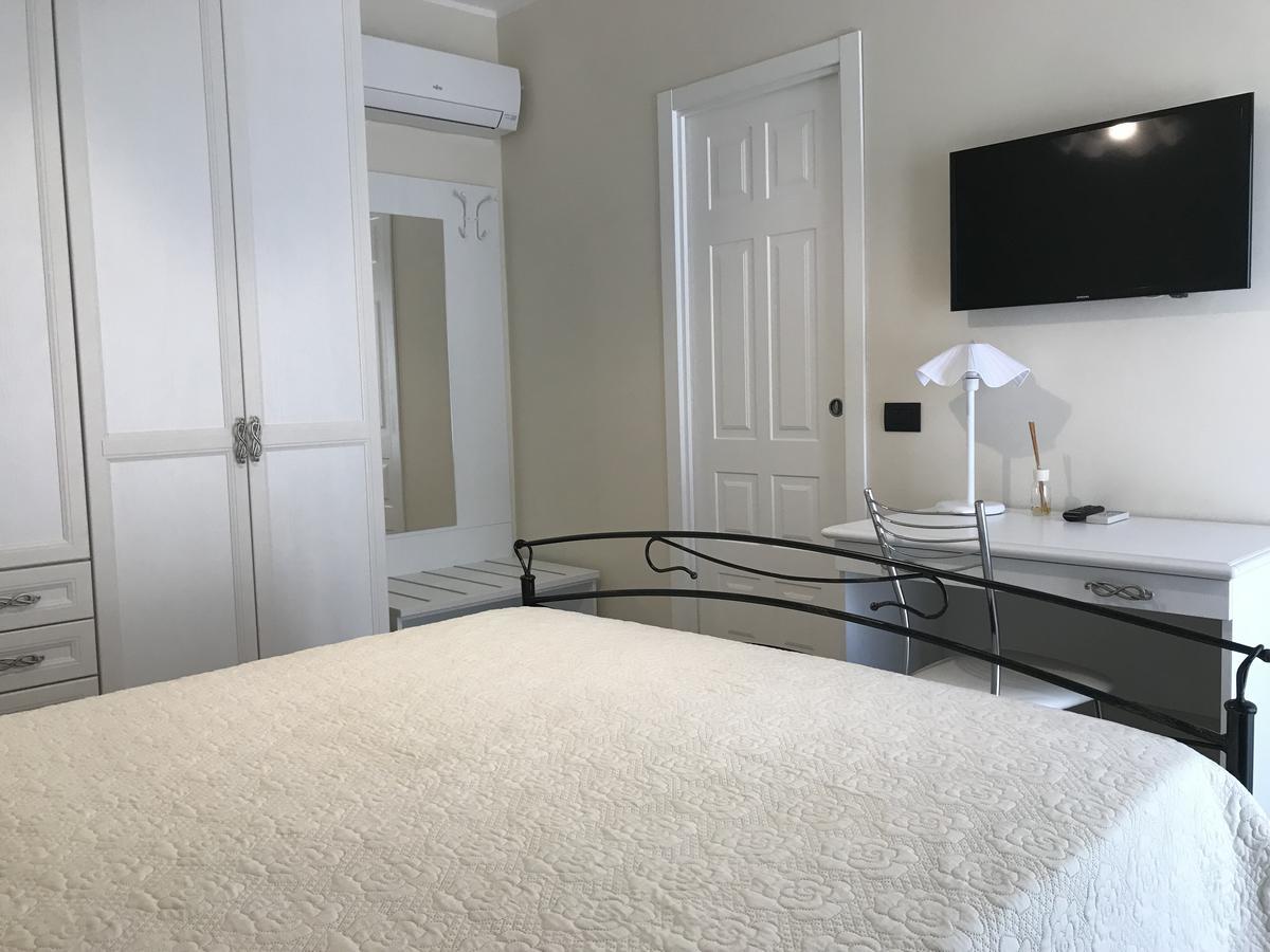 Bed And Breakfast Sun Wine Taranto Exterior foto